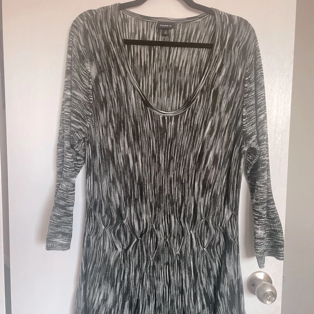 Torrid Scoop Neck Marble Flare Dress - Size 2X - Picture 3 of 16